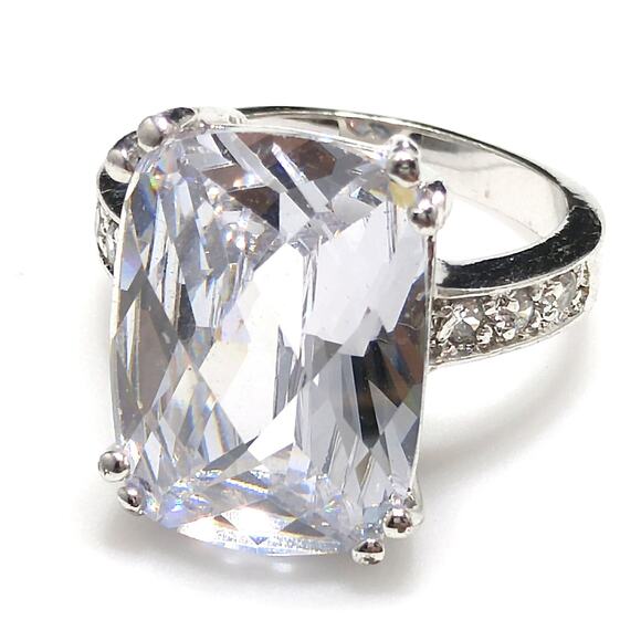 Vintage Gemstone Clear Rhinestone Ring, Emerald Cut, US 8 1/4 - Picture 2 of 10